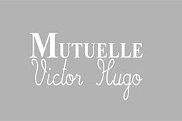 Conception et pose de vitrine Mutuelle Victor Hugo à Rennes